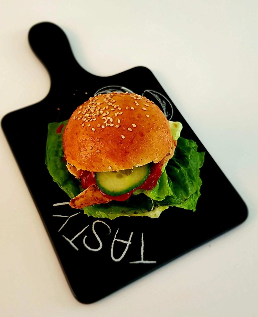 Házi csirkés hamburger