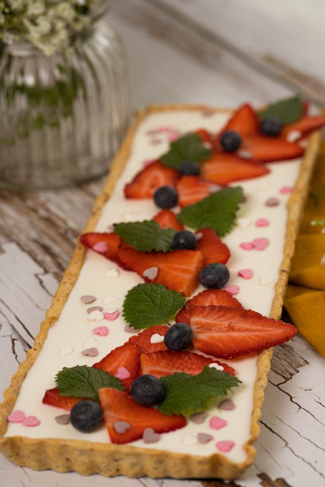 Epres-bazsalikomos panna cotta tart
