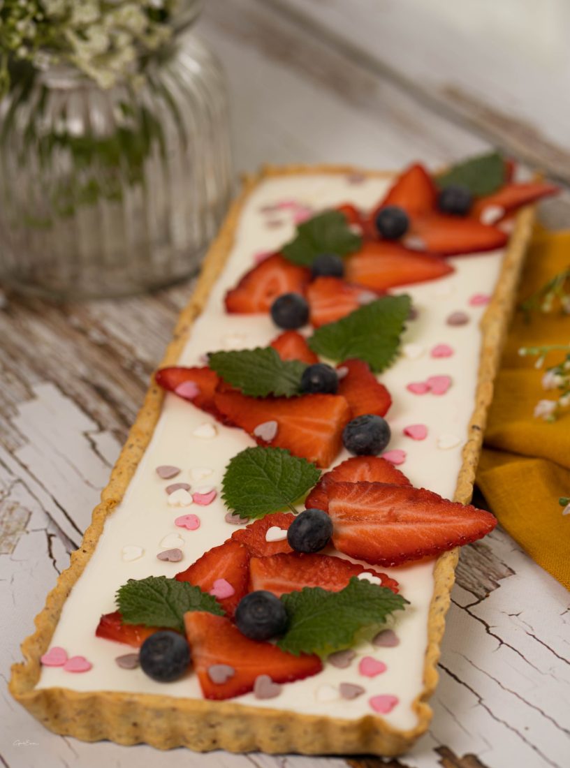Epres-bazsalikomos panna cotta tart