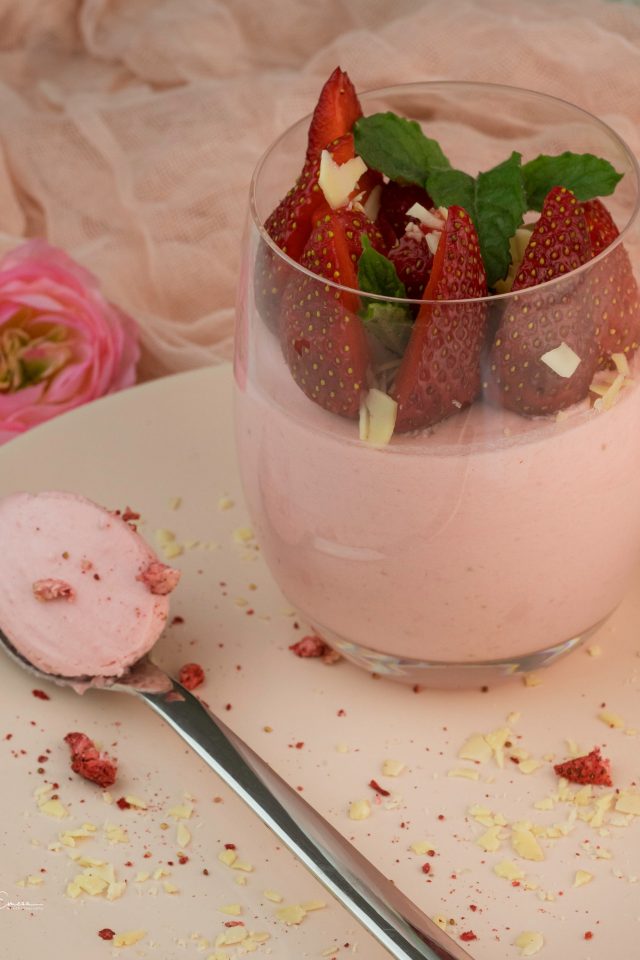 Eper mousse