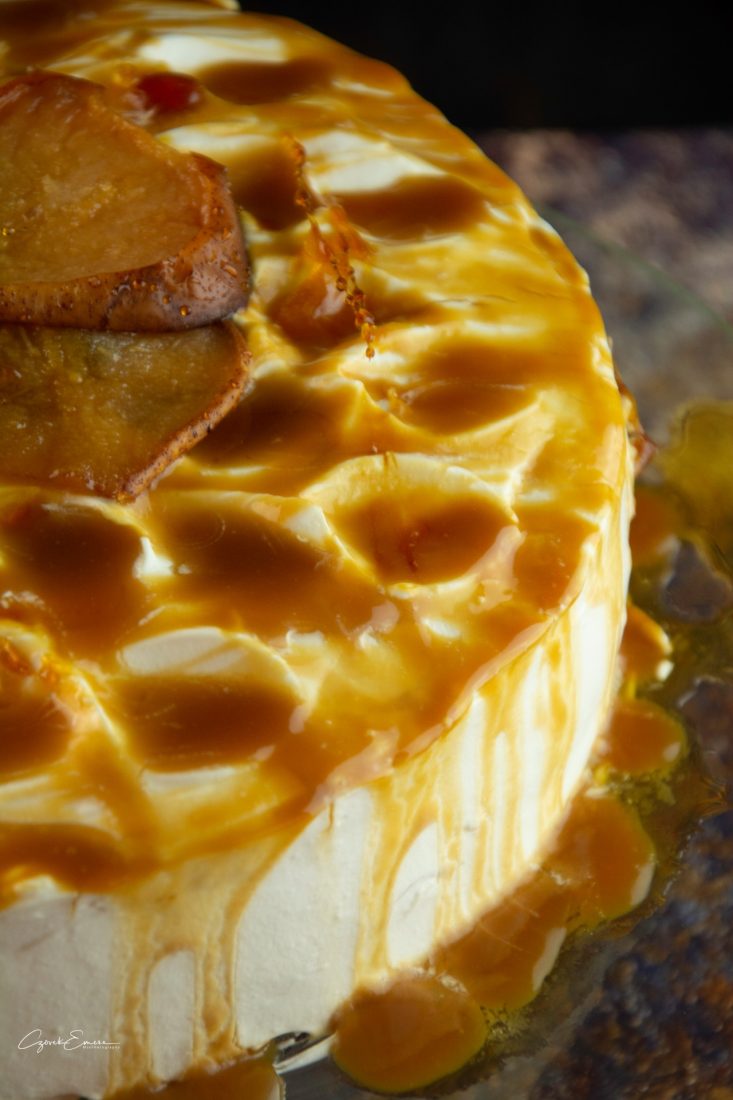 Karamellszószos körte torta