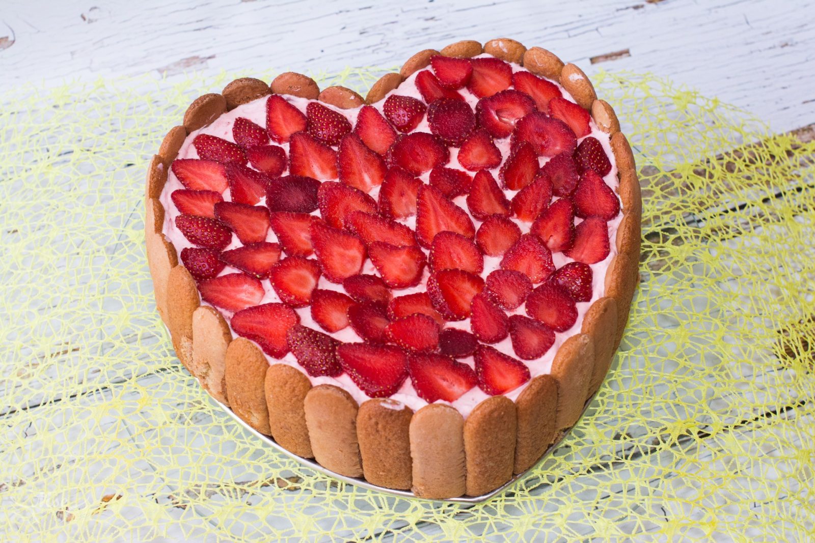 Epres habkönnyű torta