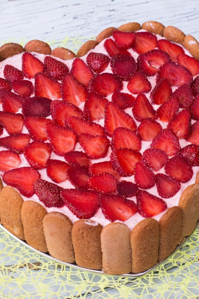 Epres habkönnyű torta