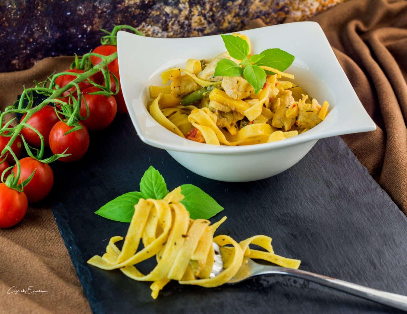 Csirkés Tagliatelle tészta